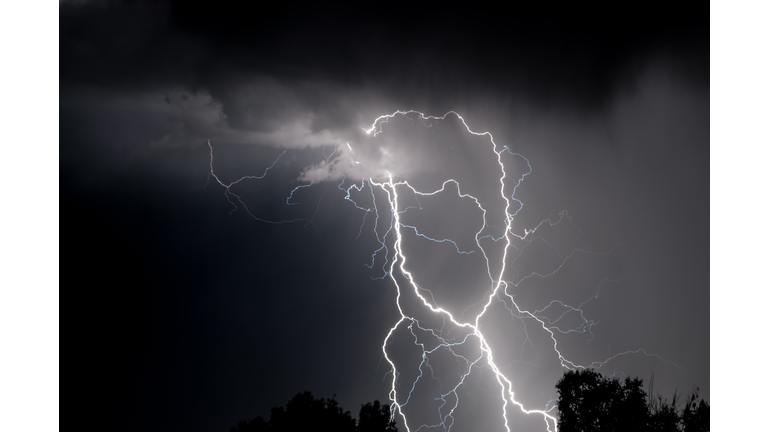 Monochrome Spaghetti Lightning