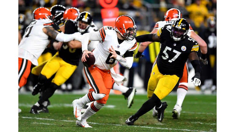 Cleveland Browns v Pittsburgh Steelers