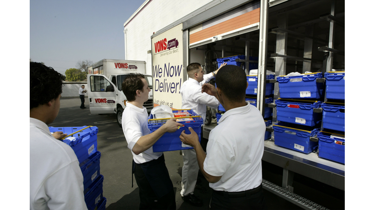 Vons Resumes Deliveries Stopped During Supermarket Strike