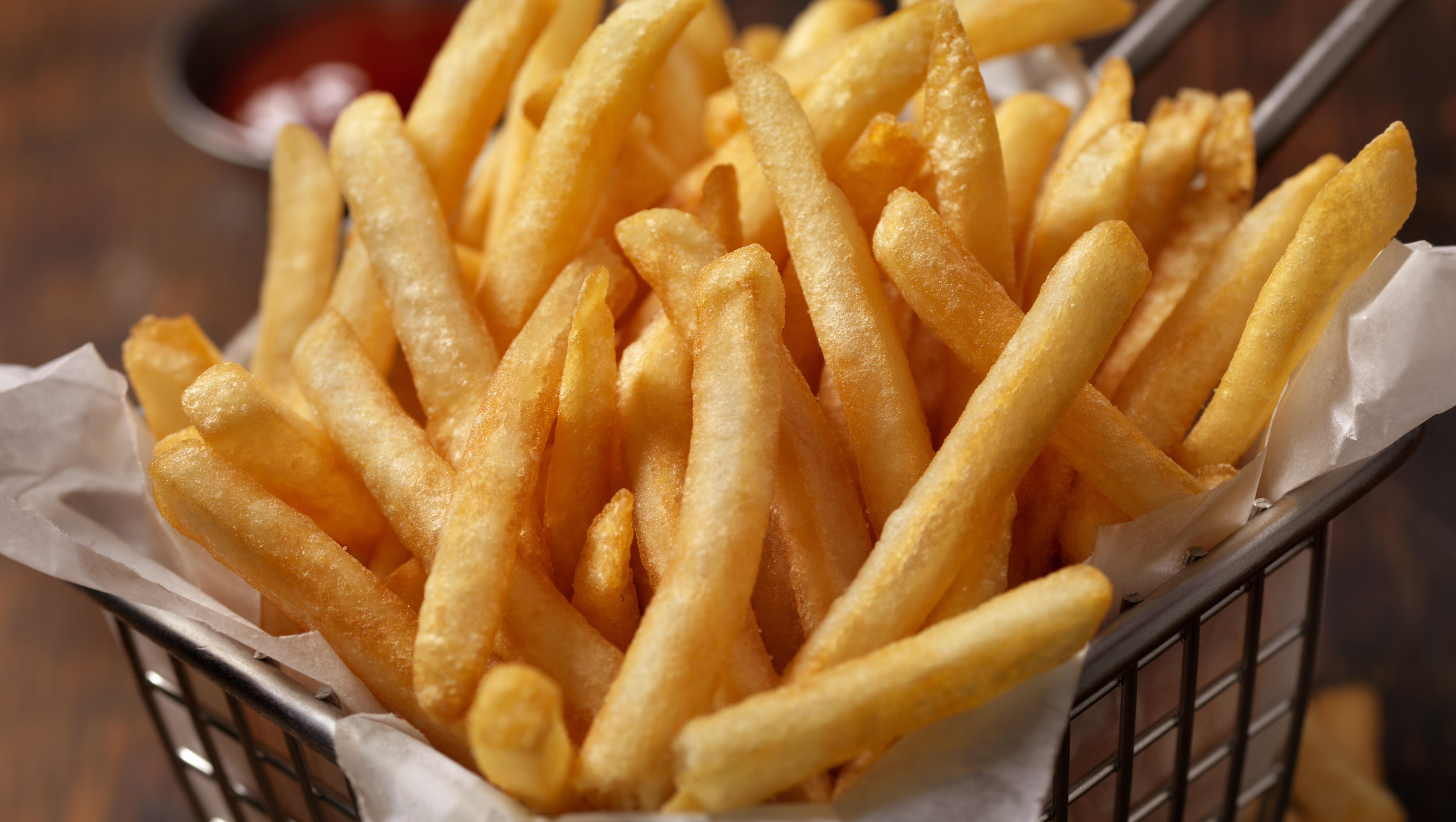 Tired of Always Using Ketchup? Here Are The Best Sauces for French Fries