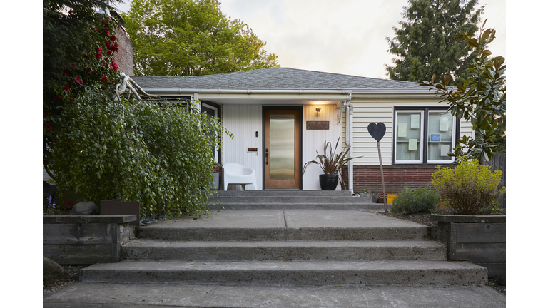 Low angle shot of a Mid Century Modern design house in Portland Oregon.