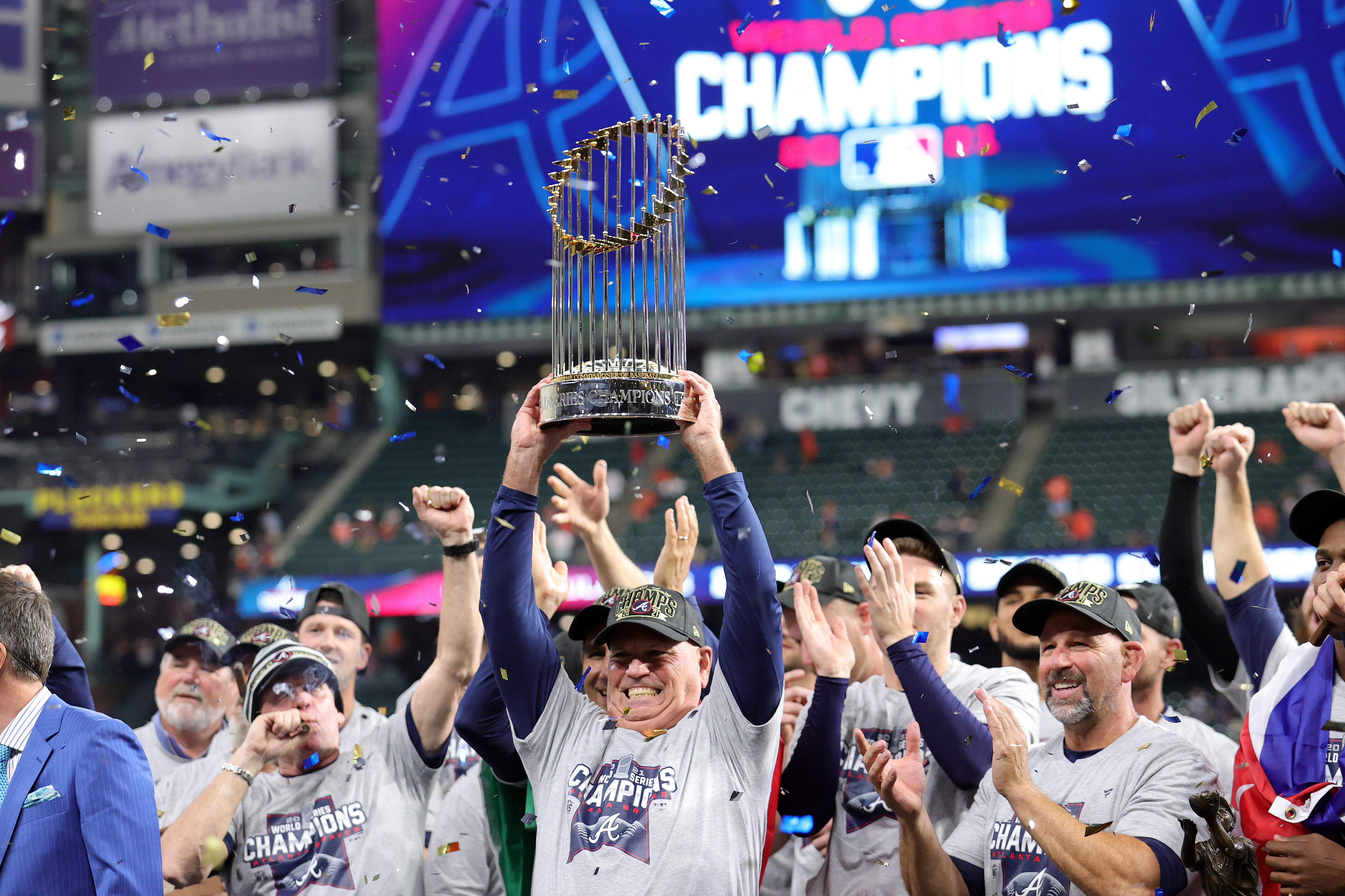 Atlanta Braves selling $151 burger, comes with World Series ring for $25,000