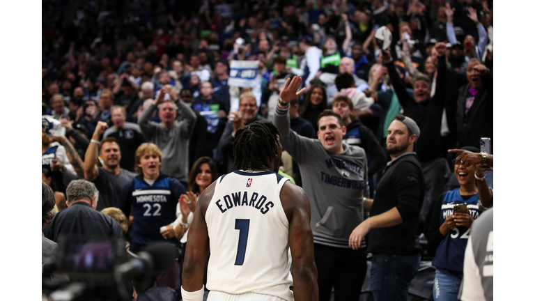 Los Angeles Clippers v Minnesota Timberwolves