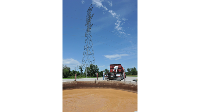 US-ECONOMY-FARM-LIVESTOCK-ELECTRICITY-CLIMATE