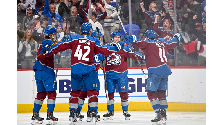 Carolina Hurricanes v Colorado Avalanche