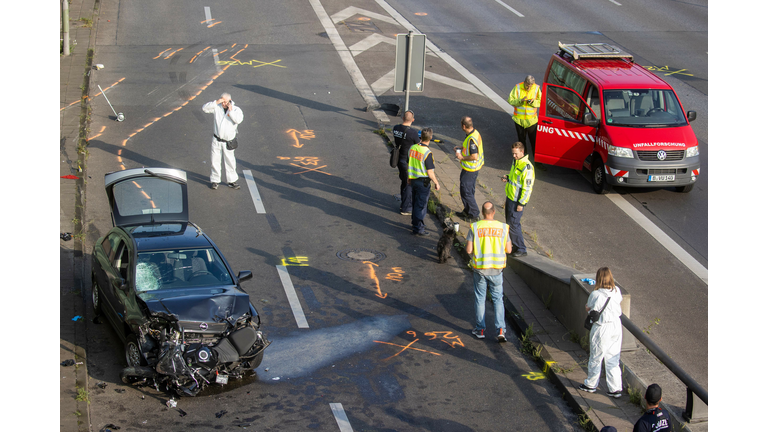 Heavy Rains in on Orlando cause 43 cars to crash in huge rush-hour pileup