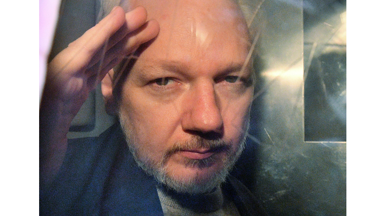 TOPSHOT-BRITAIN-US-ECUADOR-AUSTRALIA-DIPLOMACY-COURT-ASSANGE