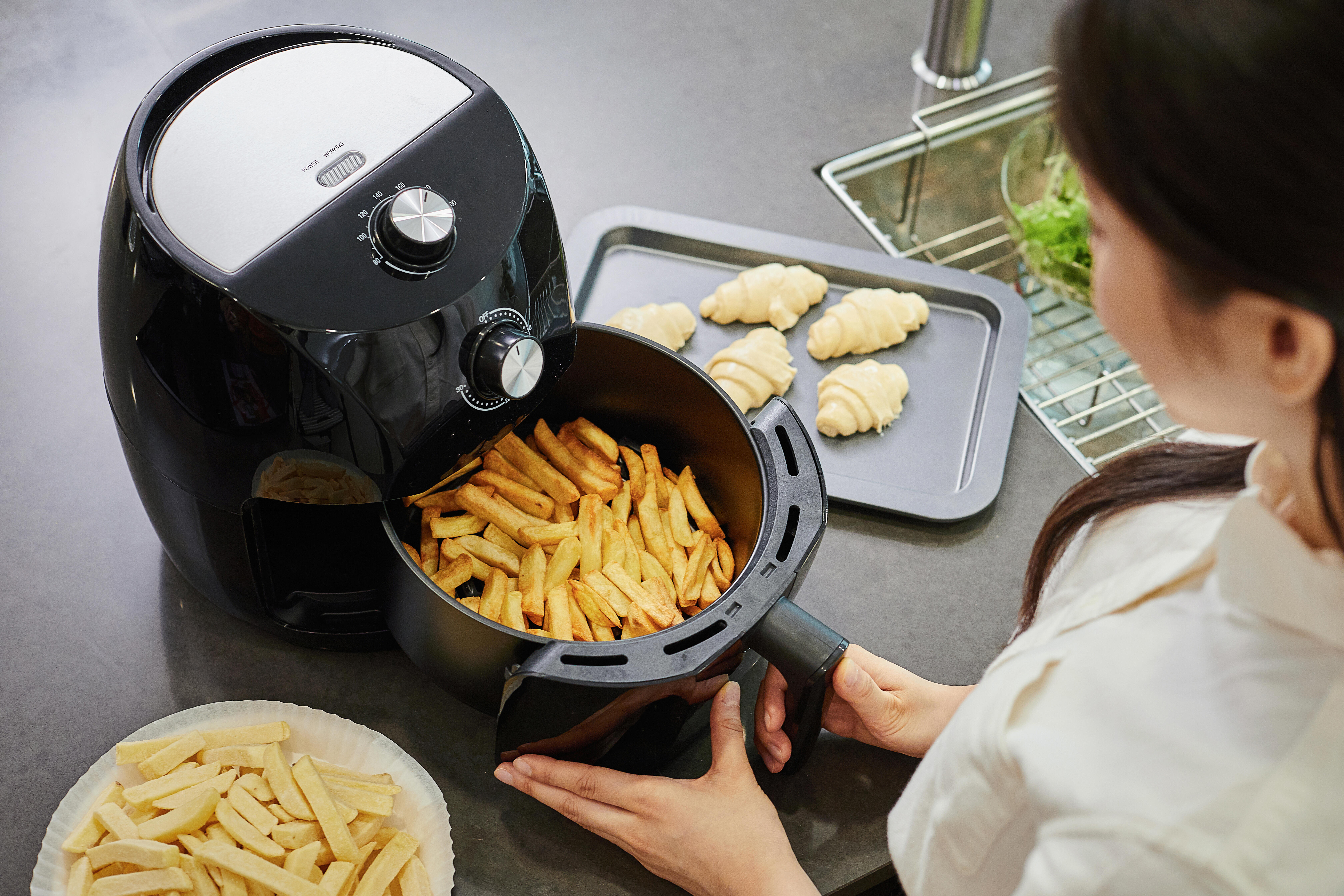 #LearnSomething, Air Fryer, Toby Knapp, iHeartRadio, Health Risk, Kitchen | Majic 95.9