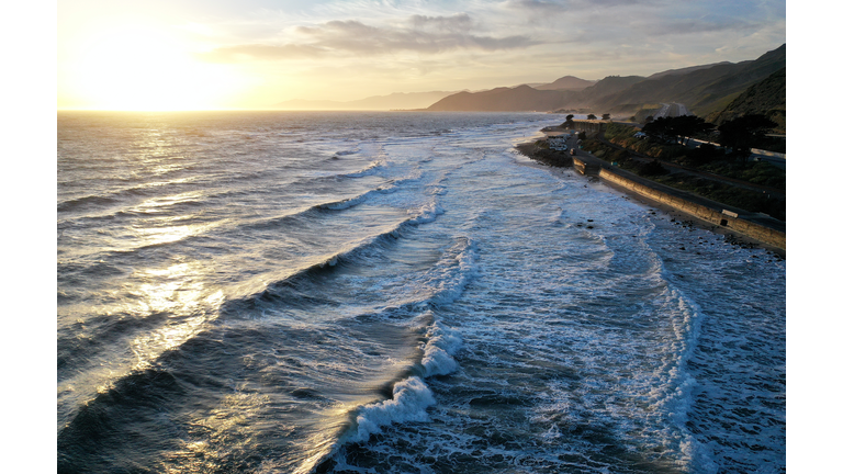 Projections Show Sea Levels To Rise One Foot Along US Coasts By 2050