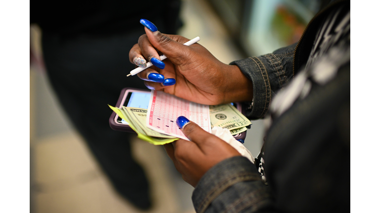 US-LIFESTYLE-ECONOMY-GAMING-LOTTERY