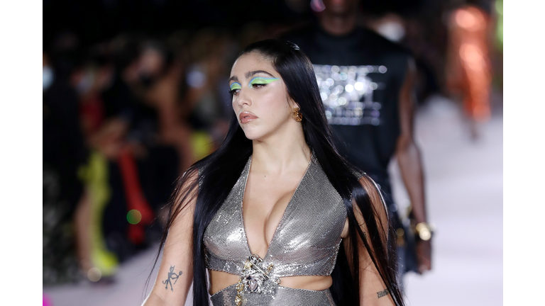 Versace - Runway - Milan Fashion Week - Spring / Summer 2022