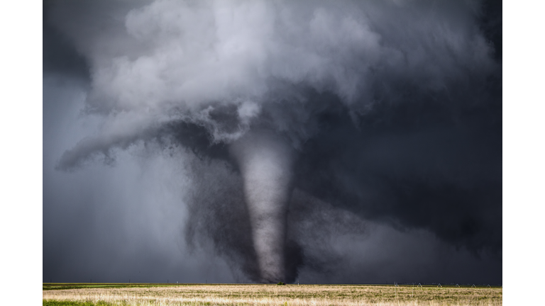 Violent EF3 Tornado in Kansas