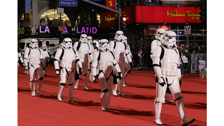 89th Annual Hollywood Christmas Parade Supporting Marine Toys For Tots