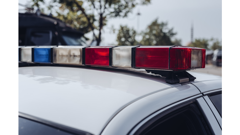 Emergency lights on a us police car