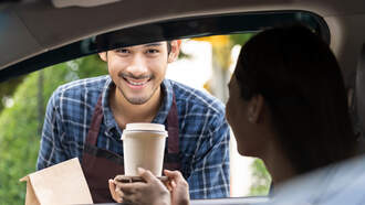 7 Things Fast Food Workers Want You To Stop Doing