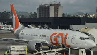 Herson 'JR' Montano - Abortaron el despegue de un avión al recibir fotos de ACCIDENTES AÉREOS