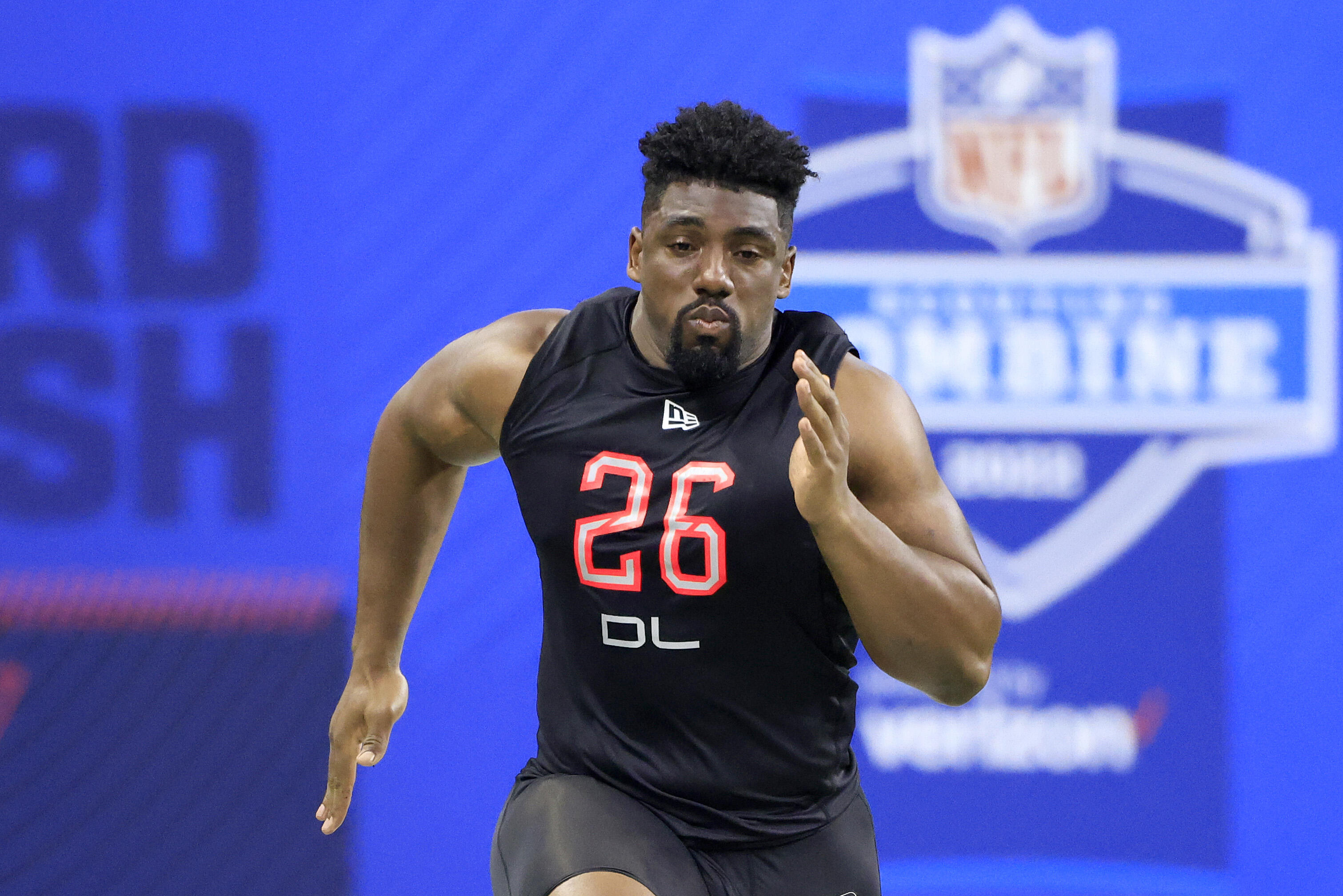 DL Thomas Booker (Stanford) Runs a 4.94 40-Yard Dash at the 2022 Combine