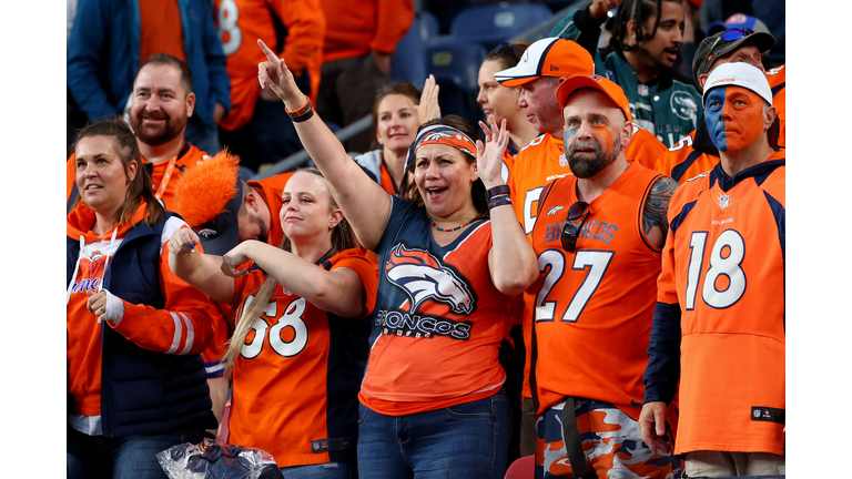 Philadelphia Eagles v Denver Broncos