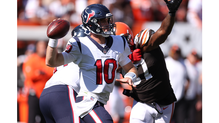 Houston Texans v Cleveland Browns