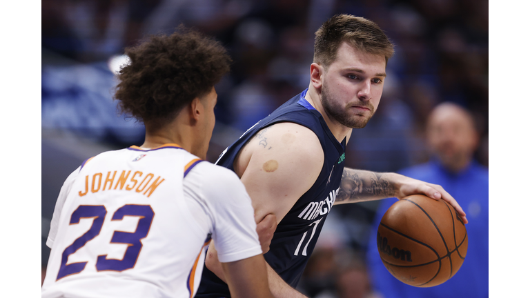 Phoenix Suns v Dallas Mavericks - Game Six
