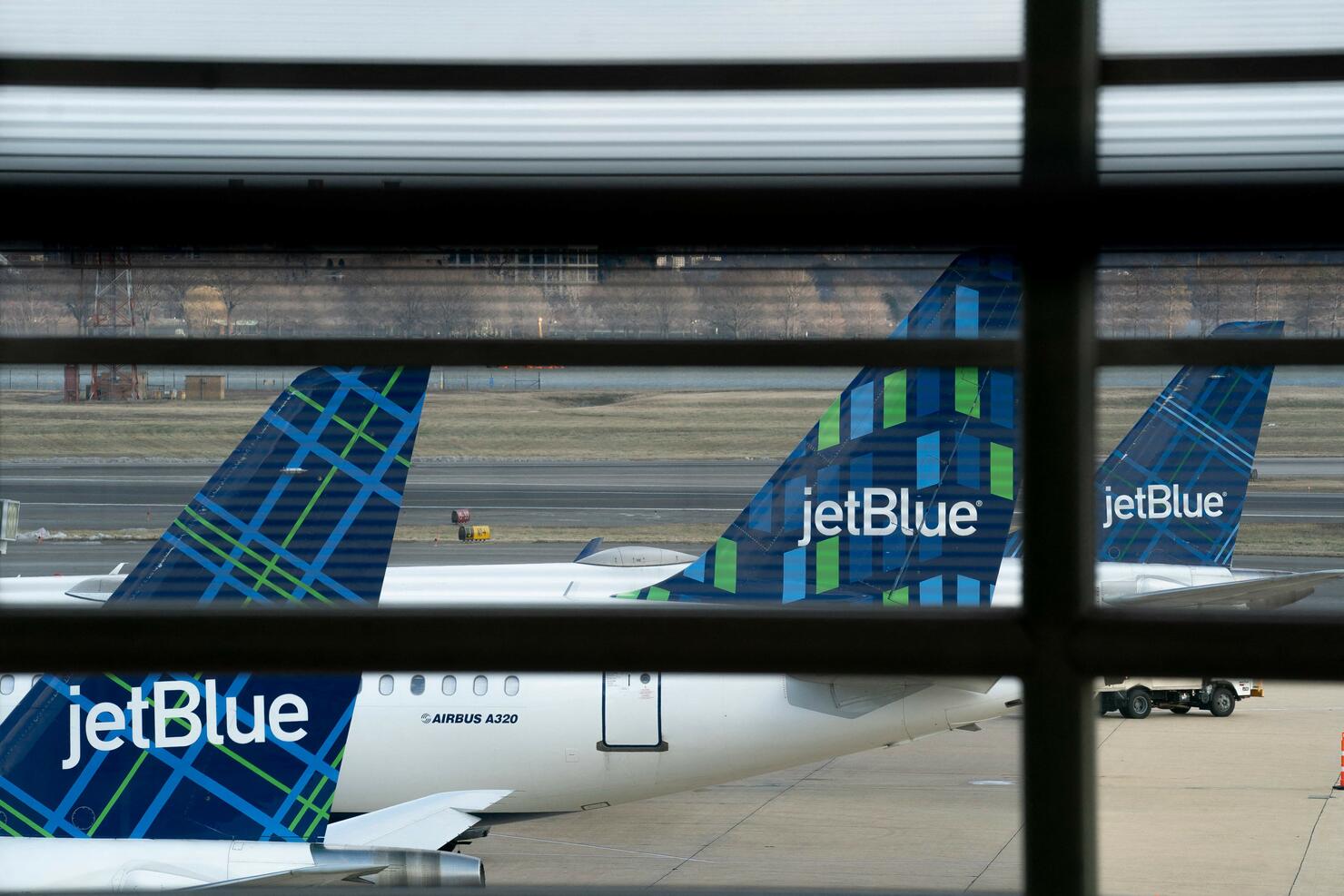 US-AVIATION-TELECOMMUNICATION
