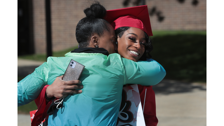 Manatee County High School Graduation Days/Times Changed - Due to Weather