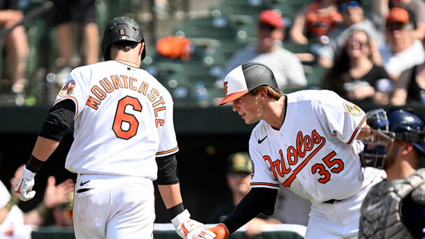 Orioles Rally To Take Series From Rays