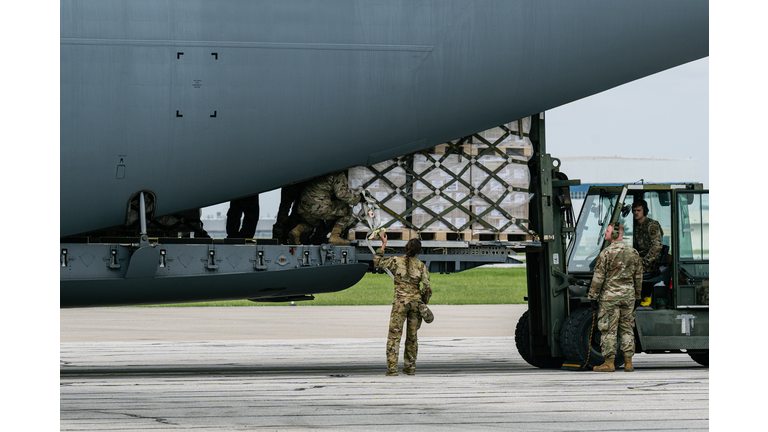 First Shipment Of "Operation Fly Formula" Arrives In U.S. To Help Ease Baby Formula Shortage