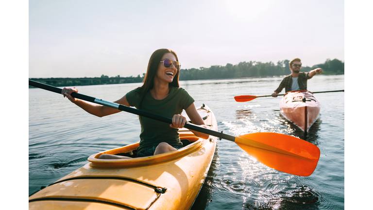 Couple kayaking together.