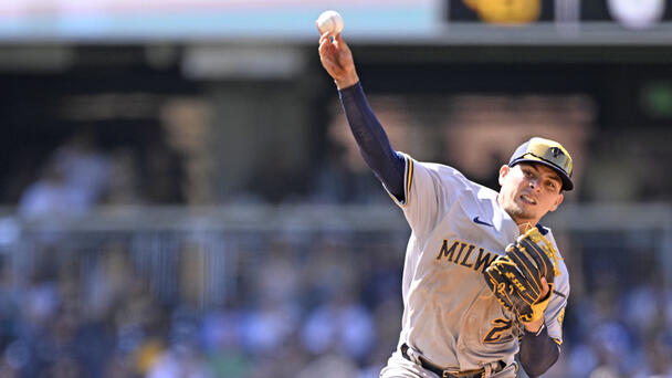 Brewers Steal Series From Padres with 2-1 Win