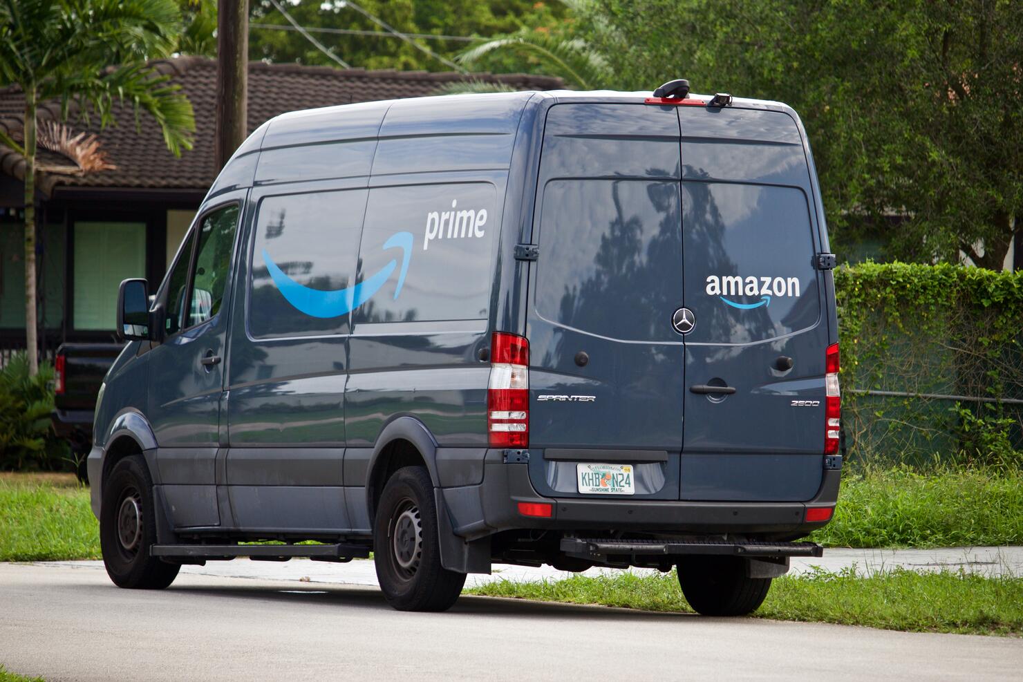 Amazon prime delivery van