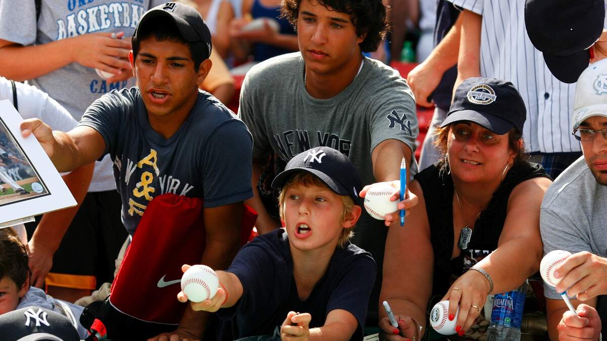 Fan Steals Ball Out Of Little Kid's Glove During Yankees Game | KFI AM ...