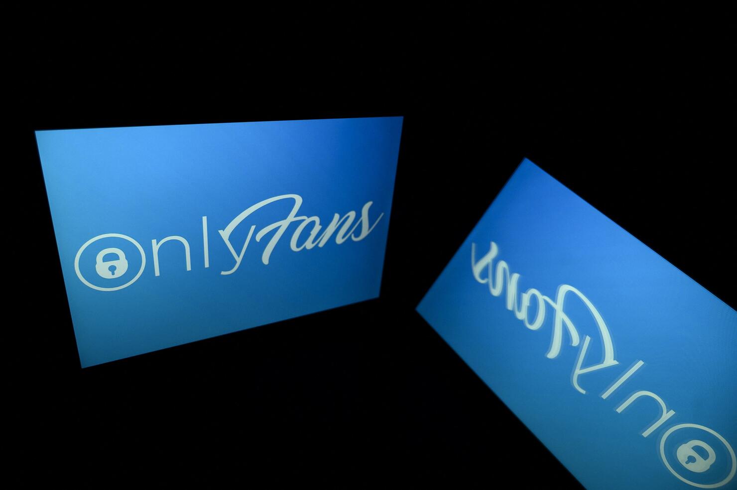 INTERNET-MEDIAS-ONLYFANS-FEATURE