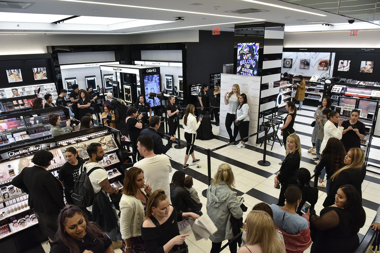 Meet Marc Jacobs Beauty & Global Artistry Ambassador, Nikkie Tutorials