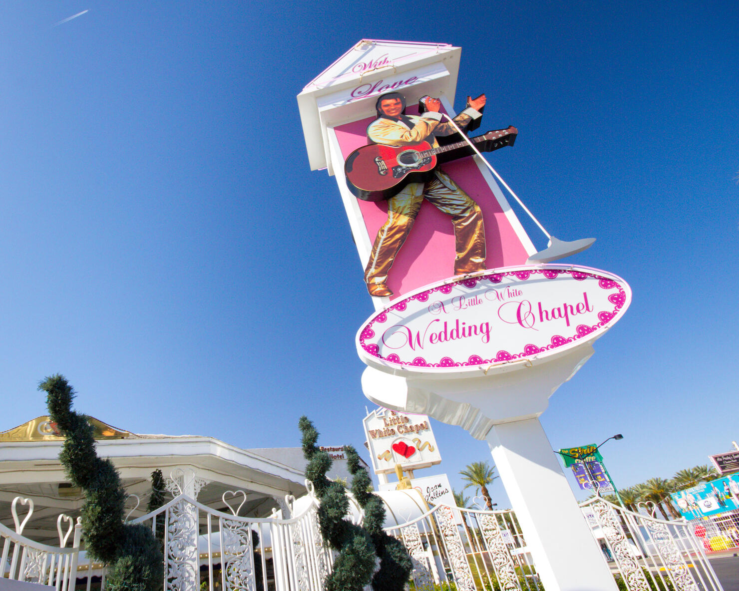Little White Wedding Chapel Vegas