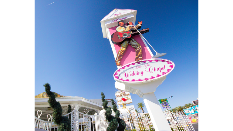 Little White Wedding Chapel Vegas