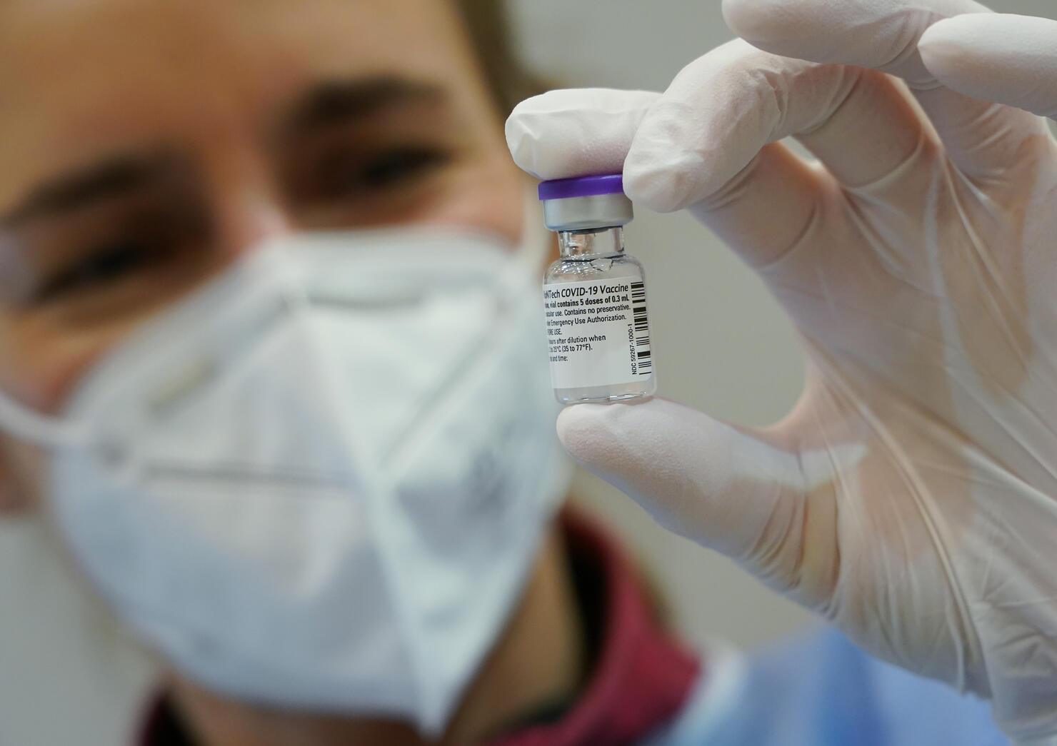 Vaccine Centers Begin Covid Inoculations In Some States