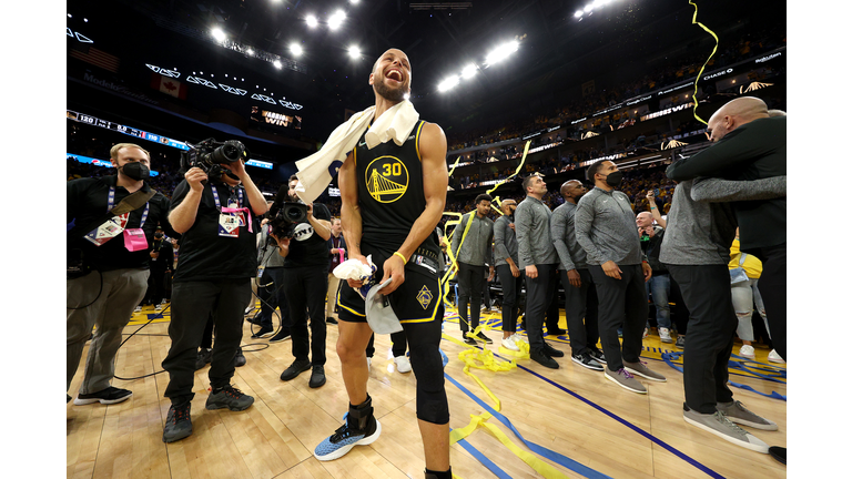 Dallas Mavericks v Golden State Warriors - Game Five