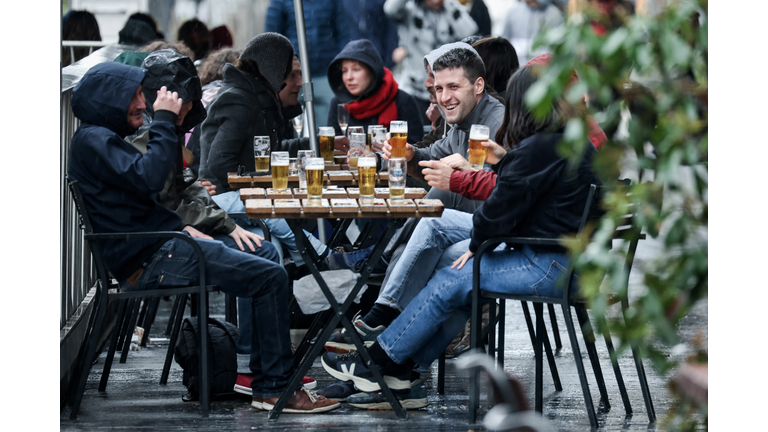 BELGIUM-HEALTH-VIRUS-BAR