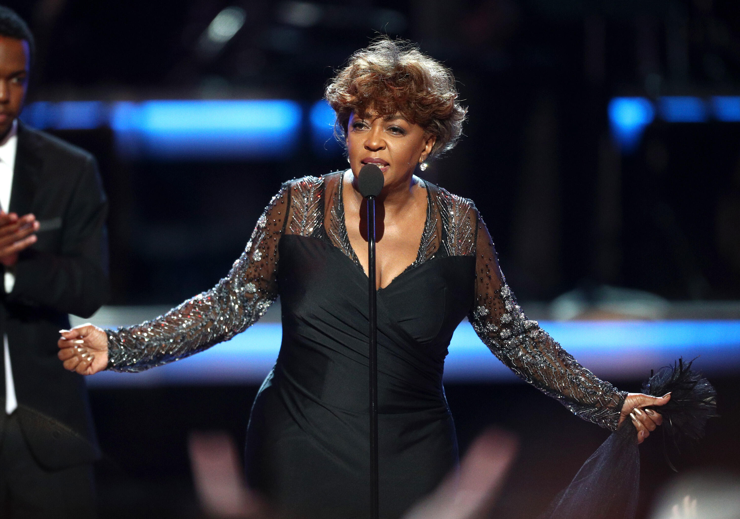 This Is How Much Anita Baker's Front Row Tickets Cost In Detroit iHeart