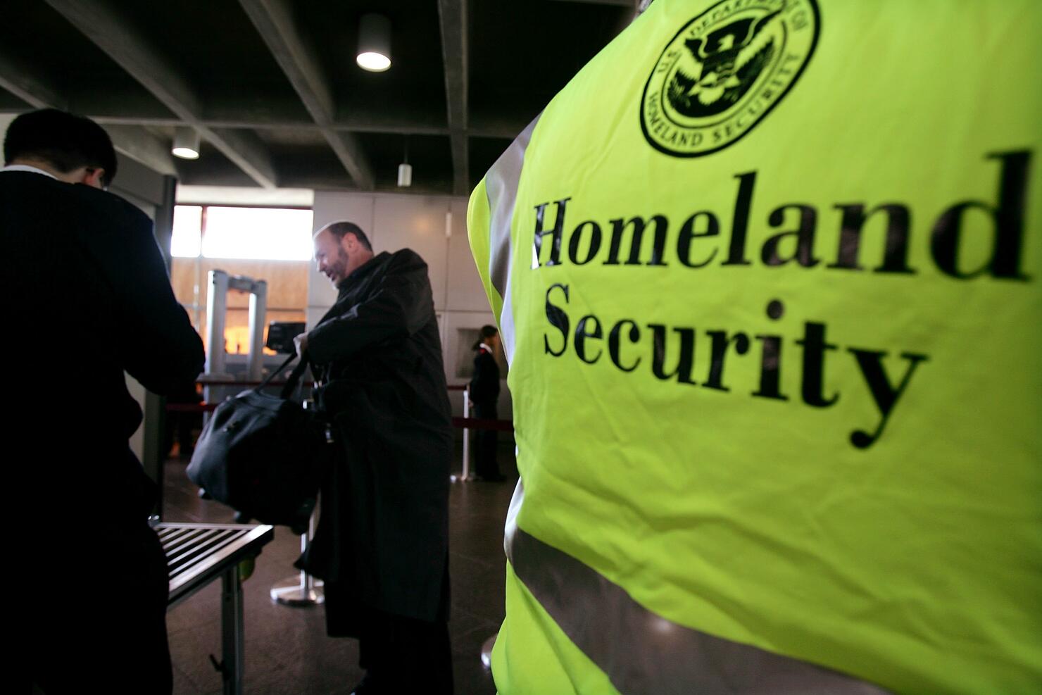 DHS Begins Screening Train Passengers For Weapons