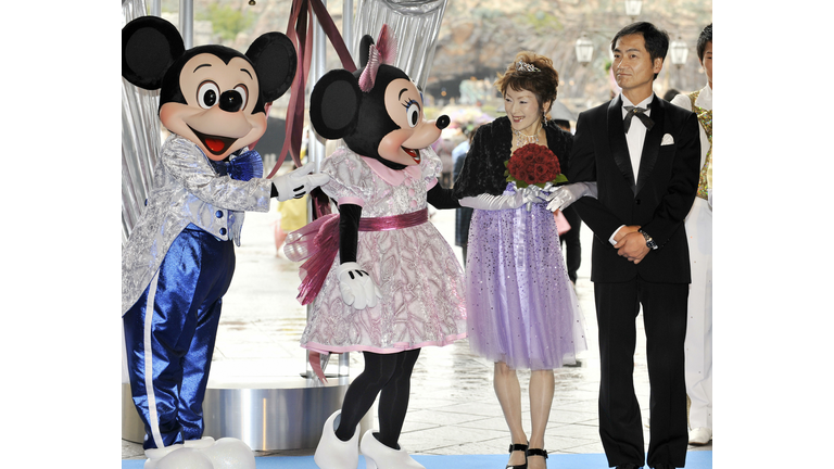 Japanese silver wedding couple, Hideki N