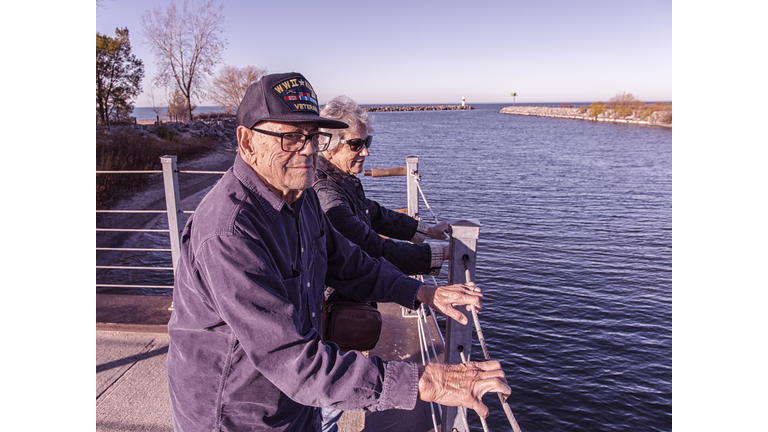 USA WWII Military War Veteran Father Sightseeing With Daughter