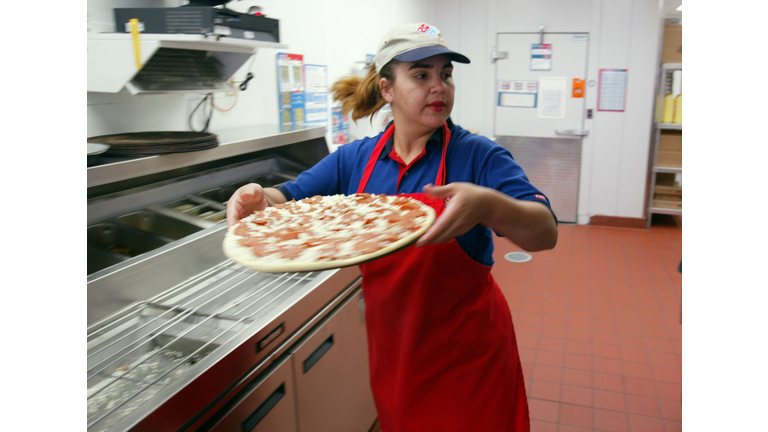Dominos Pizza Files To Go Public
