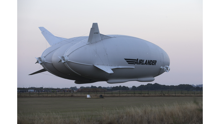 BRITAIN-TRANSPORT-TECHNOLOGY-AVIATION-AIRLANDER-HAV