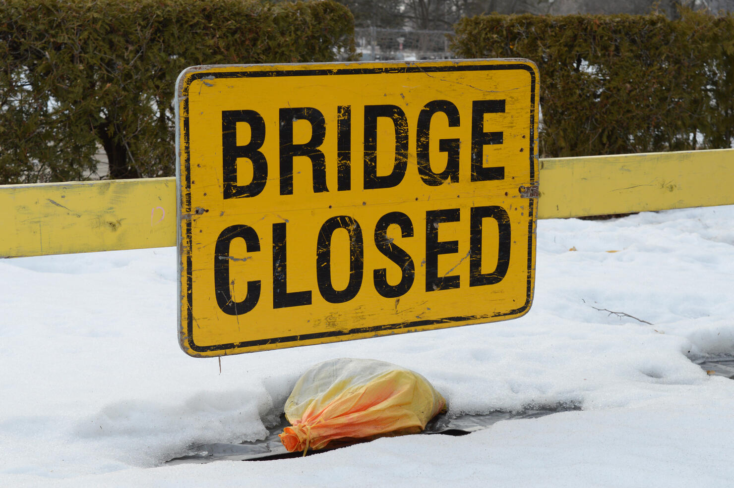 shuttle-service-being-offered-during-closure-of-sitterly-road-bridge