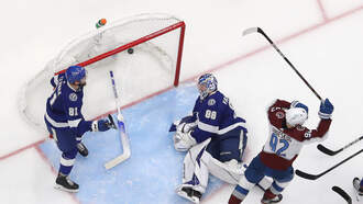 Colorado Avalanche Had 6 Players On Ice During Overtime Winner!