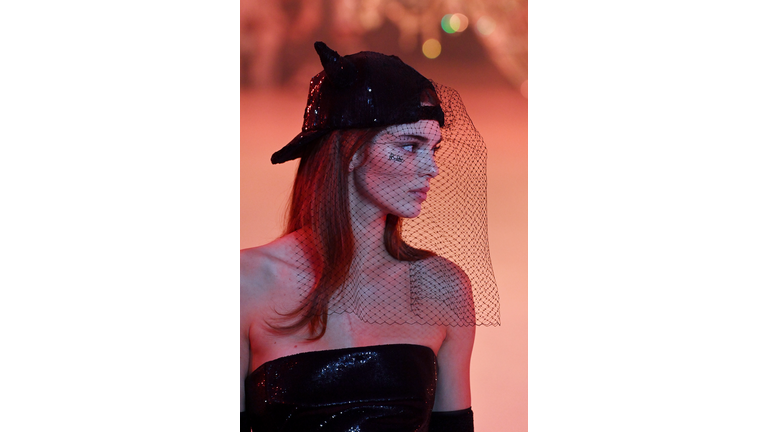 Off-White : Runway - Paris Fashion Week - Womenswear F/W 2022-2023