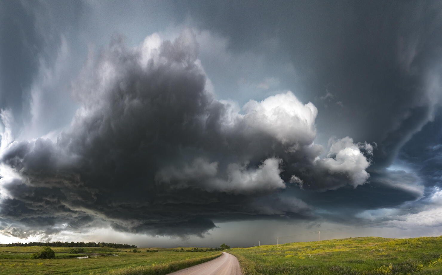 Tornado warned supercell thunderstorm, Four Corners (WY) USA
