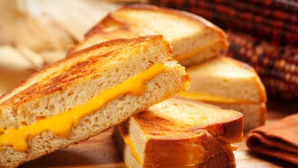 Grilled Cheese Lovers Are More Generous: What Your Sandwich Says About You!